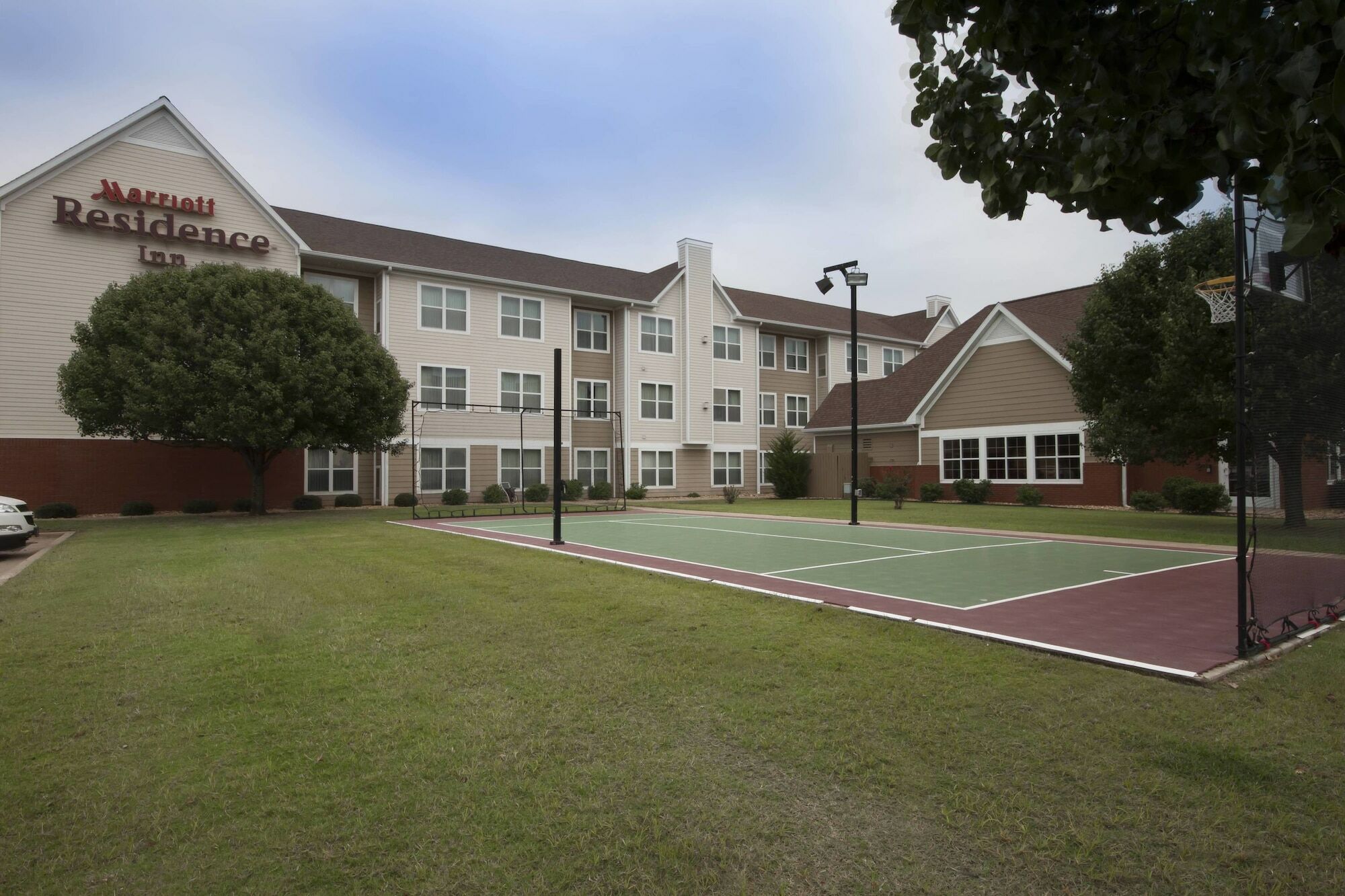 Residence Inn By Marriott Tulsa Midtown Exterior foto